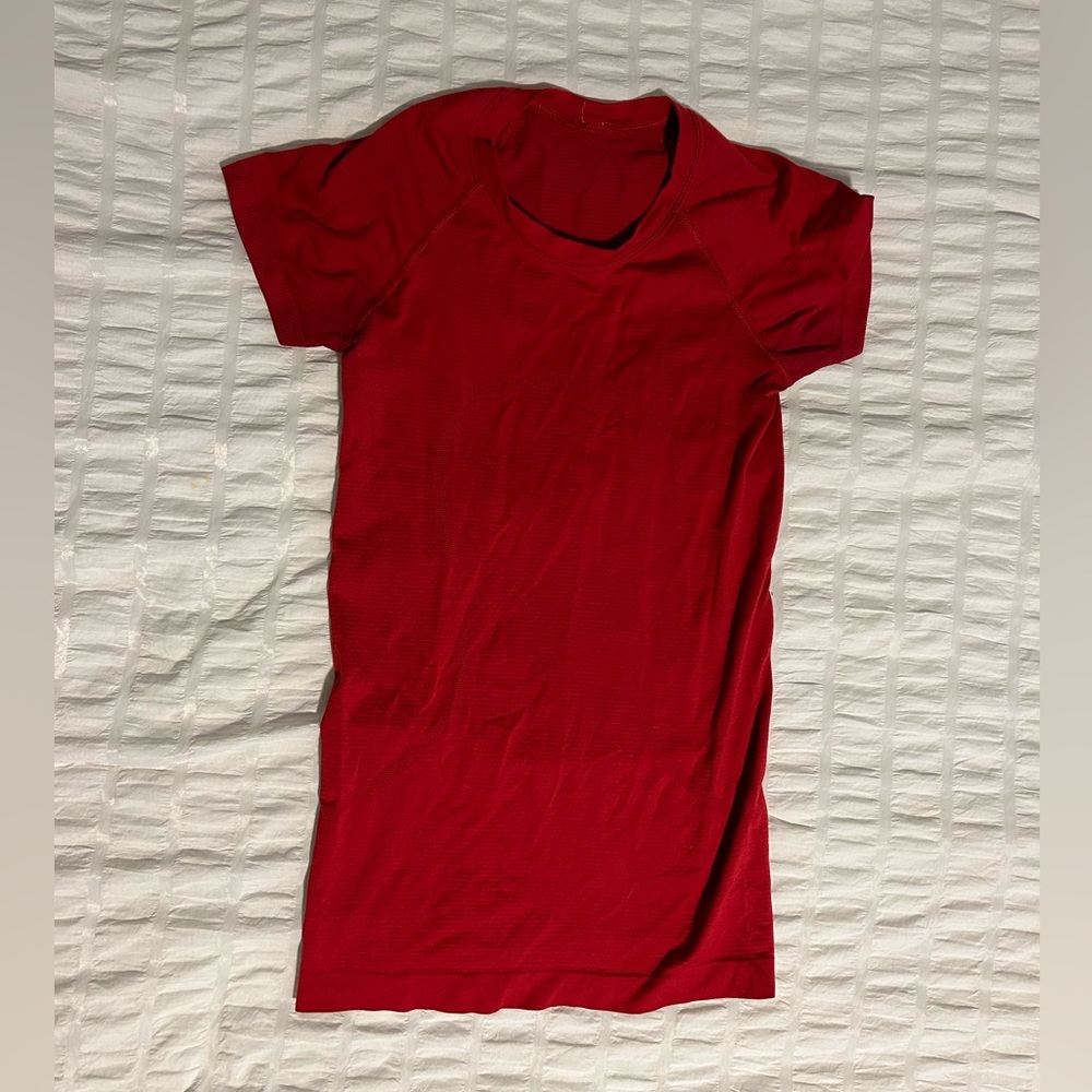 Red Lululemon Short Sleeve Swiftly Tech Normal Length Size 2